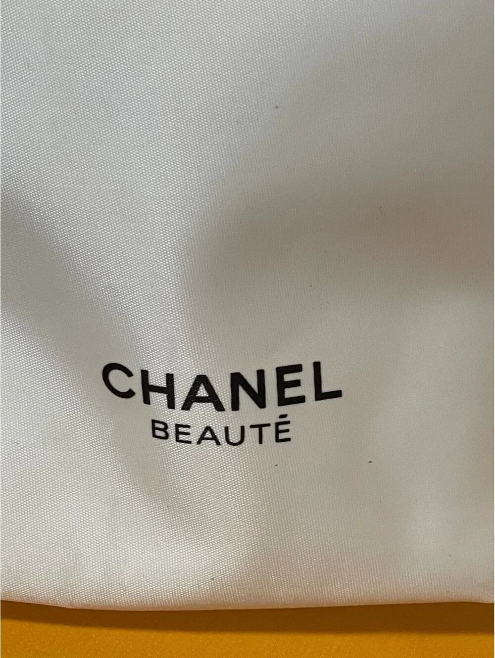 Chanel Beauté White Drawstring Cosmetic Pouch
